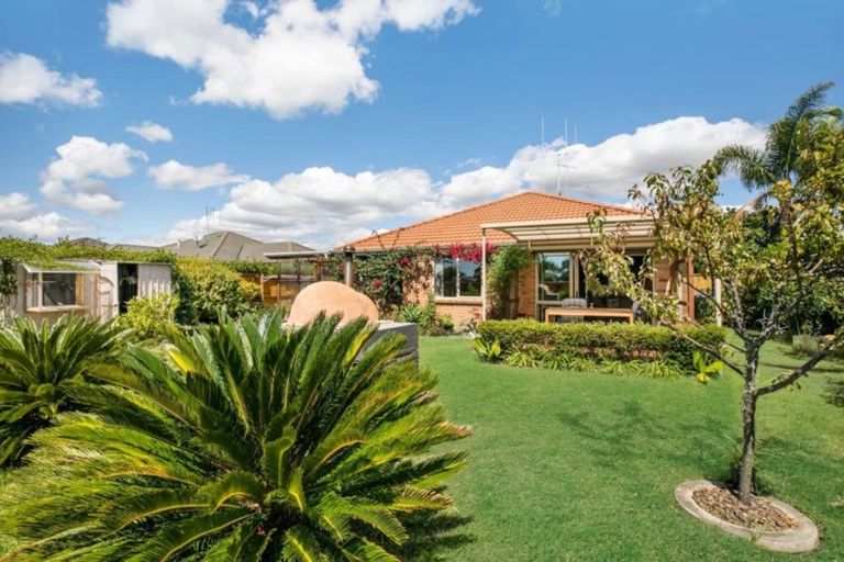 Photo of property in 56 Carrington Drive, Papamoa Beach, Papamoa, 3118