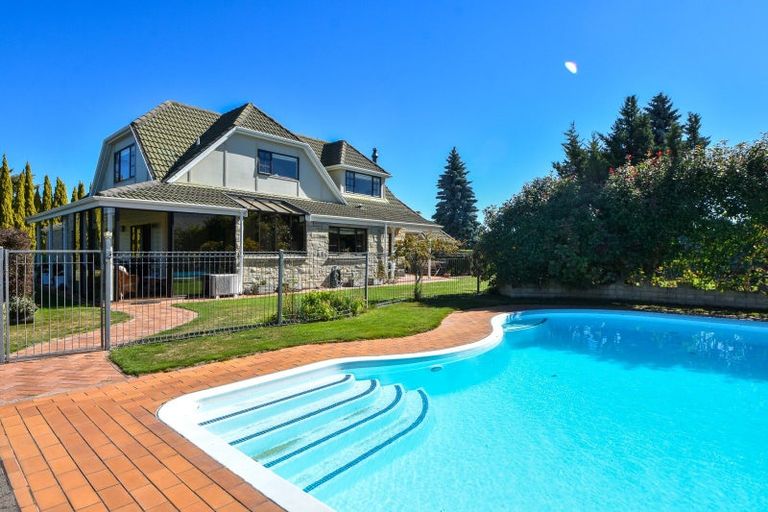 Photo of property in 26 Armstrong Avenue, Carterton, 5713