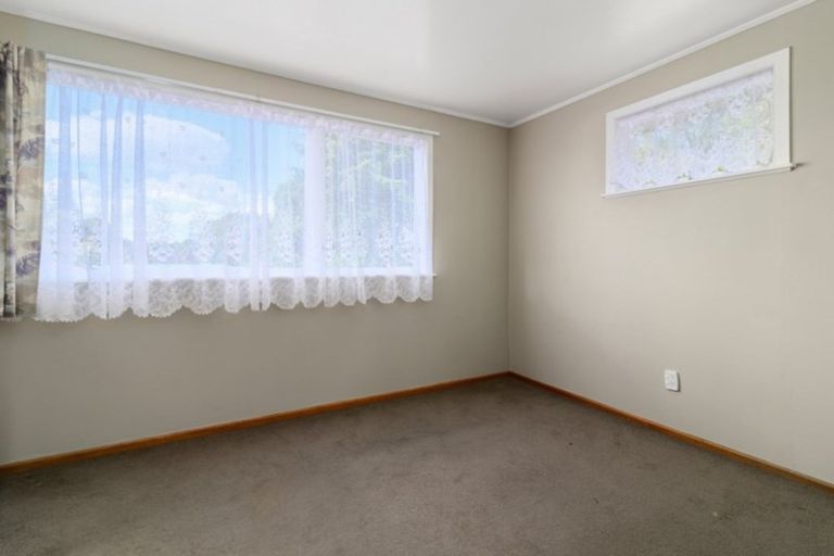 Photo of property in 1 Gifford Place, Utuhina, Rotorua, 3015