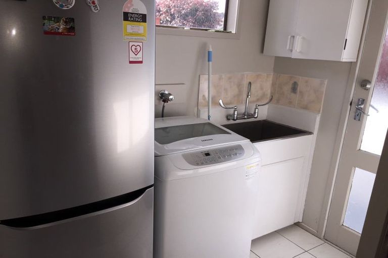 Photo of property in 15a Correa Court, Goodwood Heights, Auckland, 2105