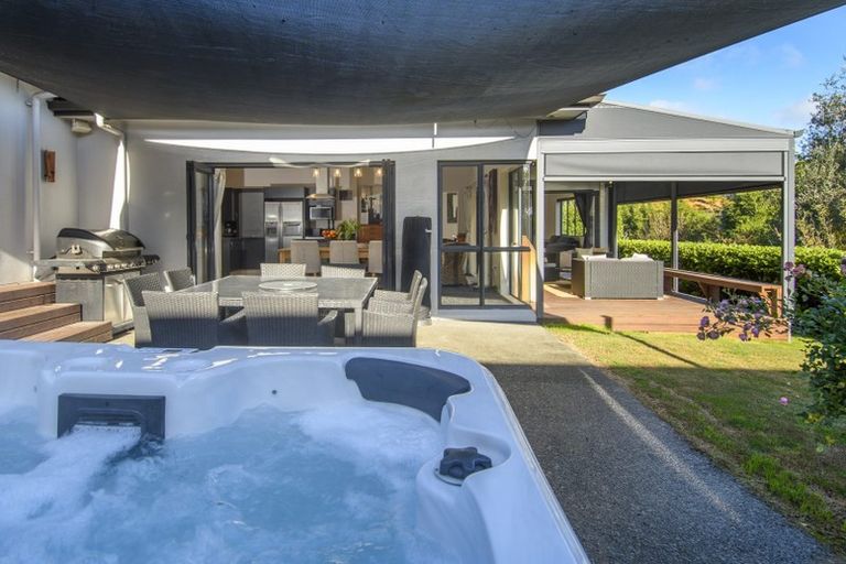 Photo of property in 15 Riddington Rise, Ohauiti, Tauranga, 3112