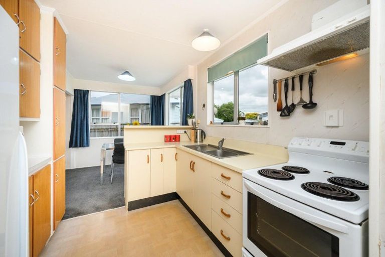 Photo of property in 79 Apollo Parade, Milson, Palmerston North, 4414