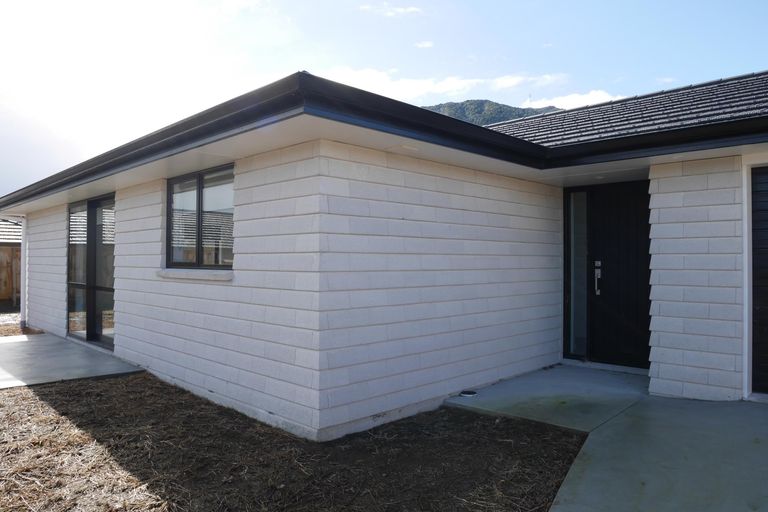 Photo of property in 17 Millar Street, Te Aroha, 3320