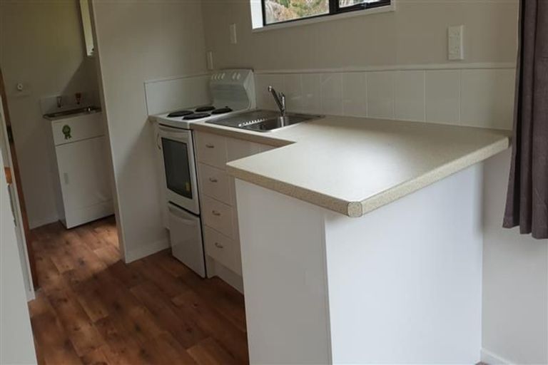 Photo of property in 6 Bluff Close, Kelson, Lower Hutt, 5010