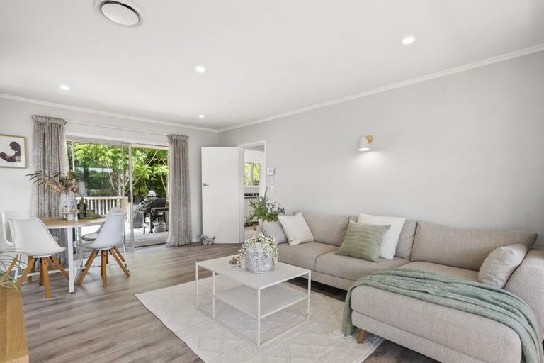 Photo of property in 11 Hague Place, Birkenhead, Auckland, 0626