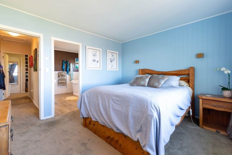 Photo of property in 27 Tosswill Road, Tahunanui, Nelson, 7011