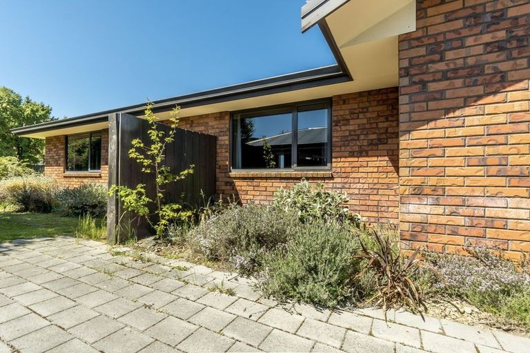 Photo of property in 100 Shields Street, Clyde, 9330