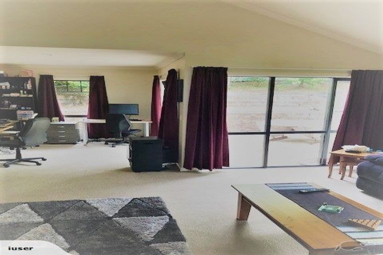 Photo of property in 4 Te Wharau Drive, Greenhithe, Auckland, 0632