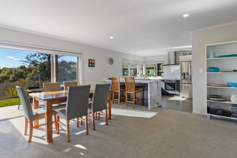 Photo of property in 162 Oteki Park Drive, Welcome Bay, Tauranga, 3112