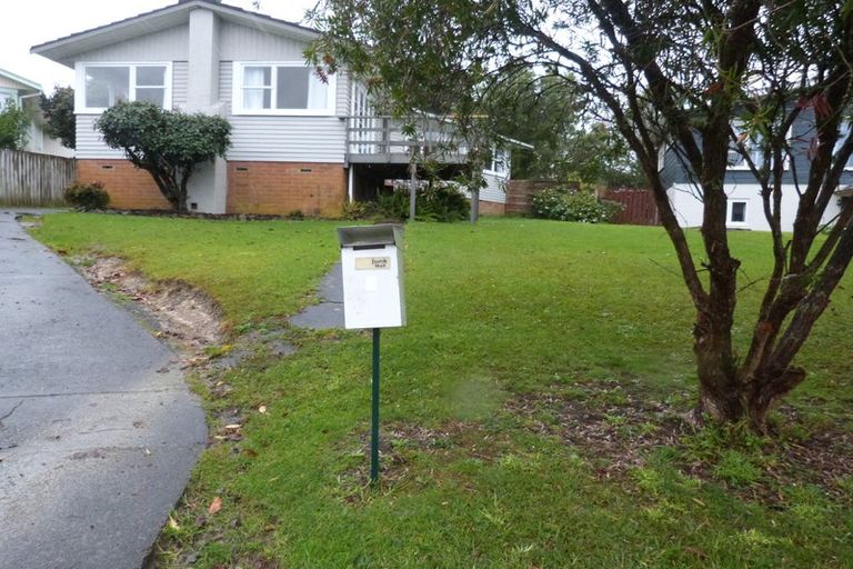 Photo of property in 9 Thomas Avenue, Te Atatu Peninsula, Auckland, 0610