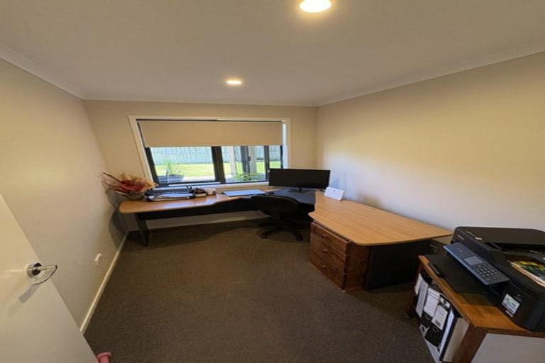 Photo of property in 2 Alva Glen Place, Pyes Pa, Tauranga, 3112