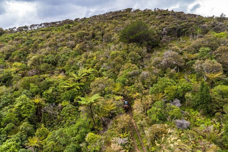 Photo of property in 1789 State Highway 2, Kaitoke, Upper Hutt, 5018