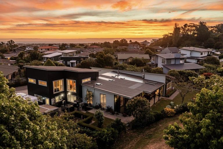 Photo of property in 12 Cotswolds Close, Otamatea, Whanganui, 4500