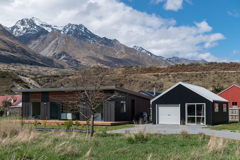 Photo of property in 11 Old Dairy Close, Glenorchy, 9372