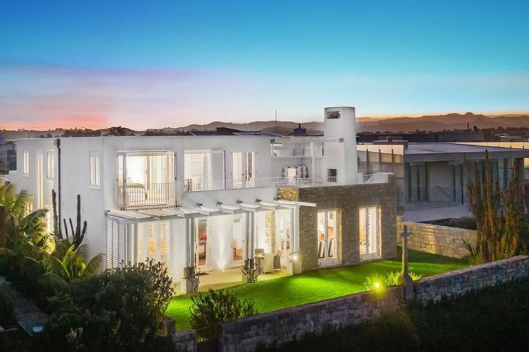 Photo of property in 9 Karahu Lane, Omaha, 0986