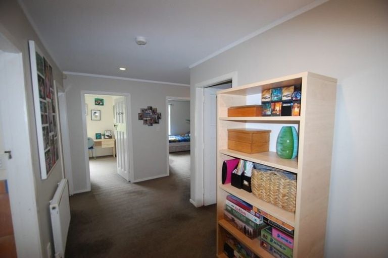 Photo of property in 38 Homewood Avenue, Karori, Wellington, 6012