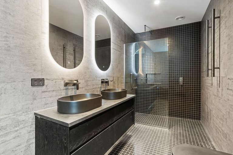 Photo of property in 32 Taha Puke Road, Okura Bush, Silverdale, 0794