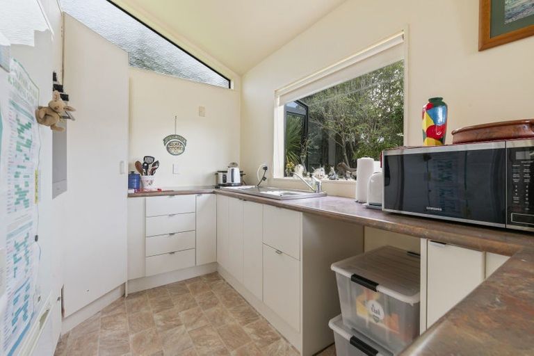 Photo of property in 1055 Whangaparaoa Road, Tindalls Beach, Whangaparaoa, 0930