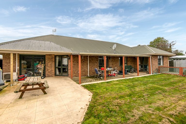 Photo of property in 51a Mortlake Street, Islington, Christchurch, 8042