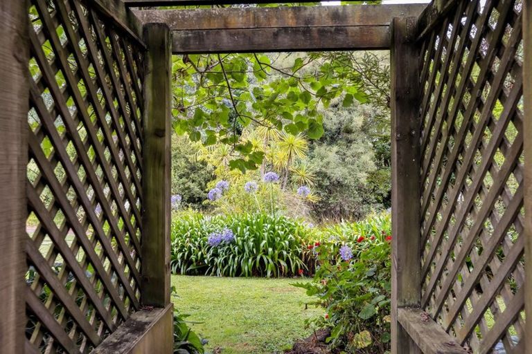 Photo of property in 22 Princess Street, Waitara, 4320