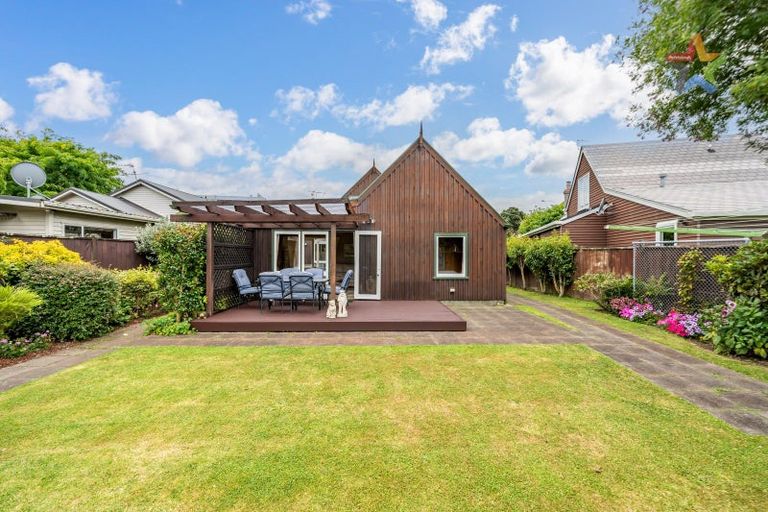 Photo of property in 72 Knights Road, Hutt Central, Lower Hutt, 5010