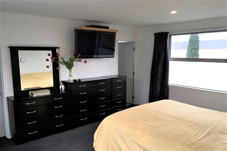 Photo of property in 28c Hastings Street West, Sydenham, Christchurch, 8023