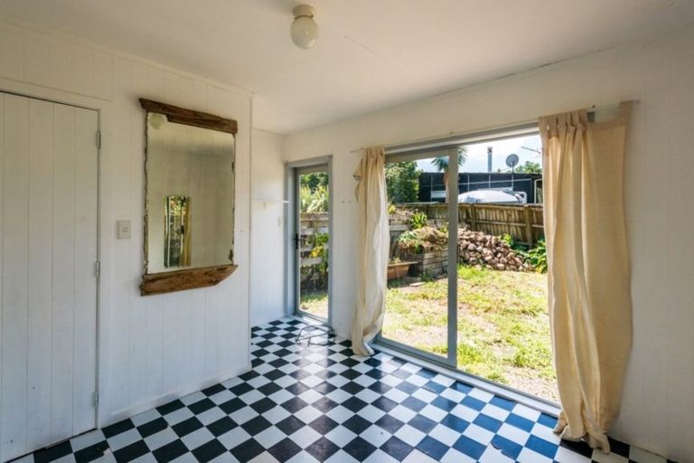 Photo of property in 8 Manuka Road, Oneroa, Waiheke Island, 1081