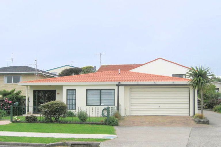 Photo of property in 19b Lee Street, Mount Maunganui, 3116