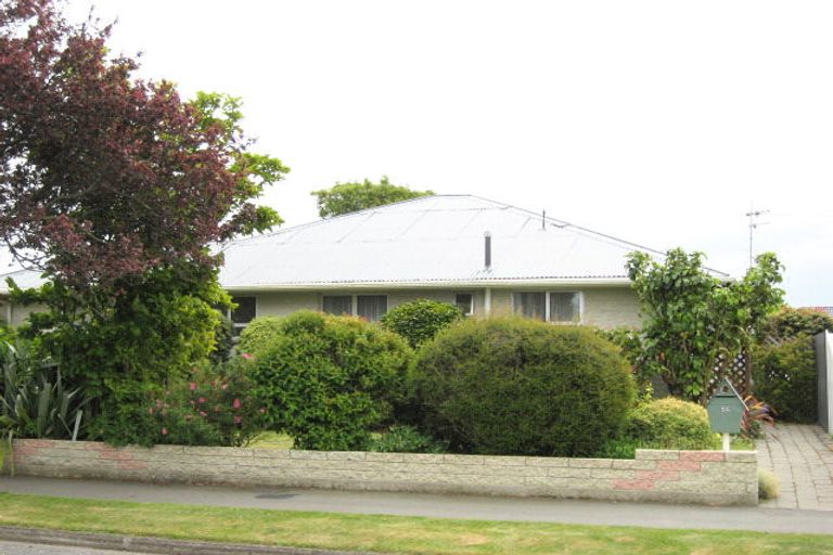 Photo of property in 14 Greendale Avenue, Avonhead, Christchurch, 8042