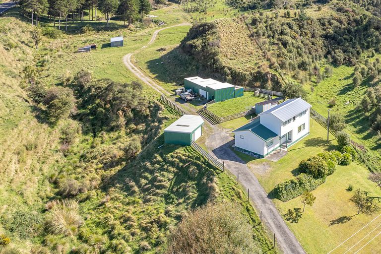 Photo of property in 7 Rangitatau East Road, Kai Iwi, Whanganui, 4578