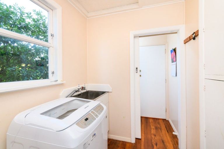 Photo of property in 17 Mcclure Street, Feilding, 4702