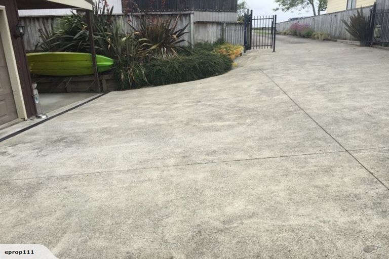 Photo of property in 92a Wharf Road, Clarks Beach, Pukekohe, 2679