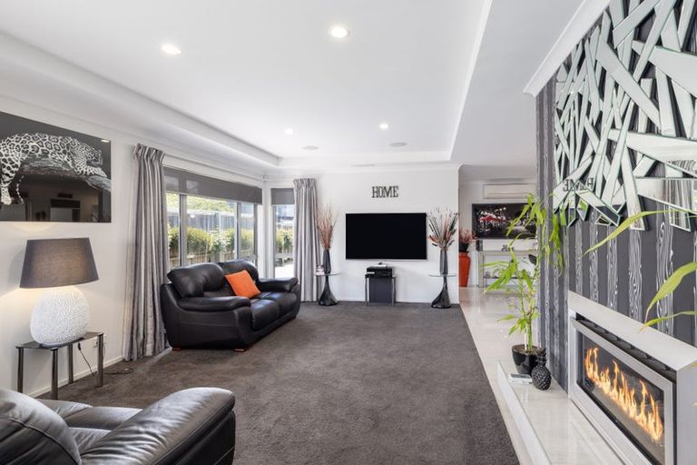 Photo of property in 250 Mairehau Road, Burwood, Christchurch, 8083