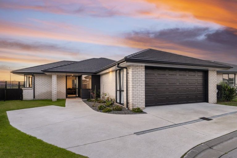 Photo of property in 5 Warlock Way, Papamoa, 3118