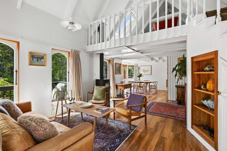 Photo of property in 77 Kopanga Road, Havelock North, 4130