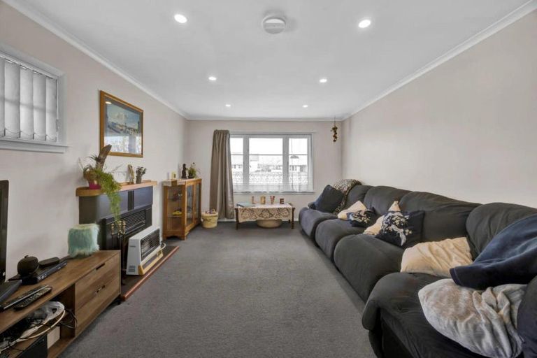 Photo of property in 124 Waihi Road, Hawera, 4610