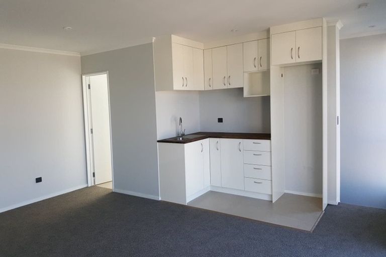 Photo of property in 12 Hopuni Way, Takanini, 2112