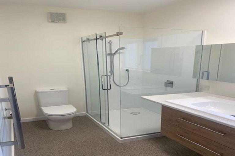 Photo of property in 1/27 Brougham Street, Mount Victoria, Wellington, 6011