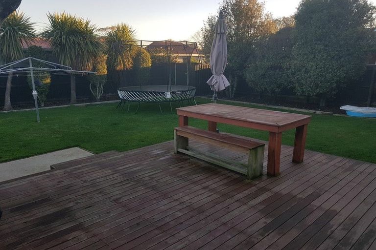 Photo of property in 11 Saint Ives Street, Harewood, Christchurch, 8051