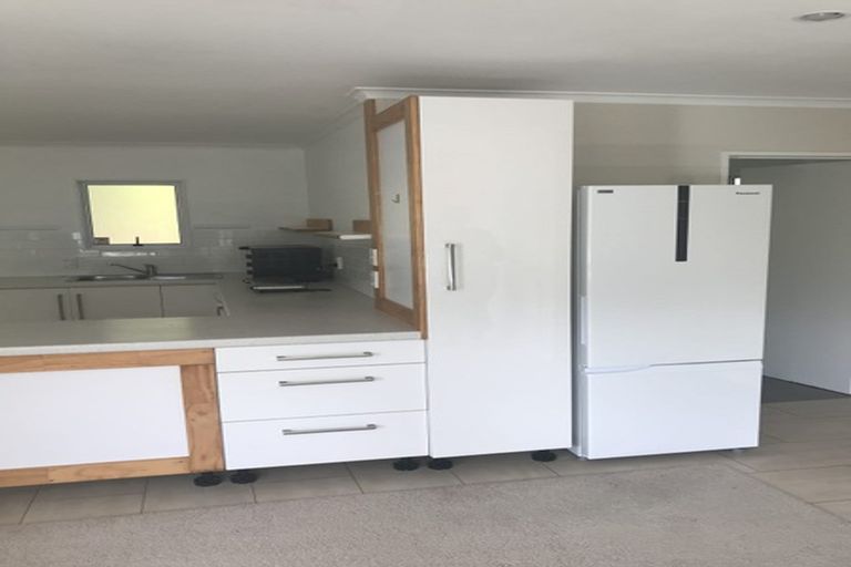 Photo of property in 19 Mawson Avenue, Torbay, Auckland, 0630