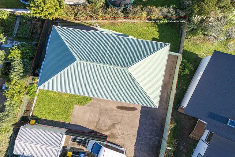 Photo of property in 8a Melandra Road, Stanmore Bay, Whangaparaoa, 0932