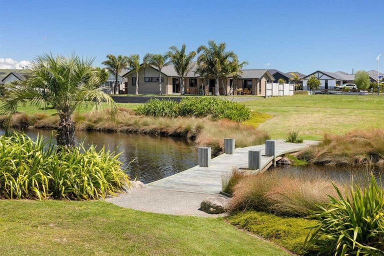 Photo of property in 10 Sophora Place, Papamoa Beach, Papamoa, 3118