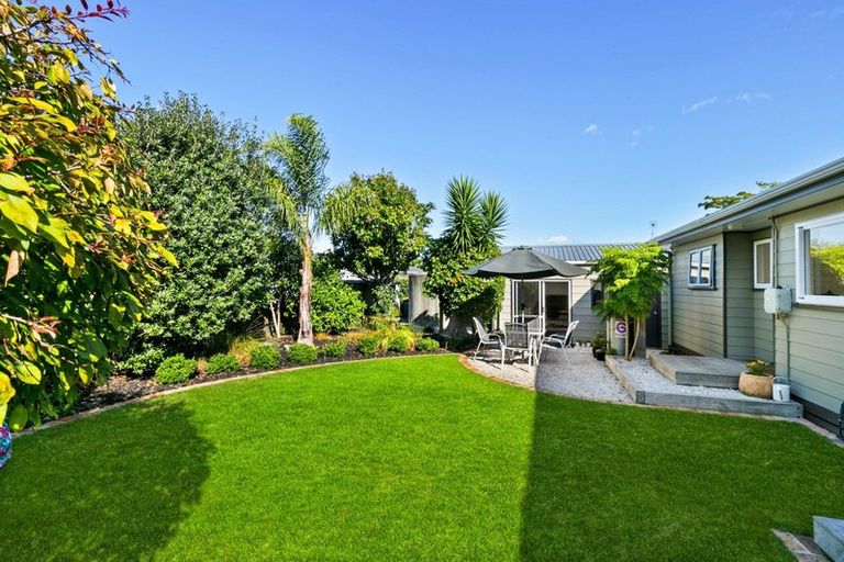 Photo of property in 12 Rheingold Place, Huapai, Kumeu, 0810