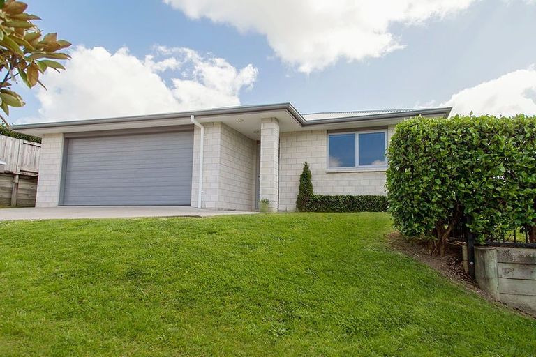 Photo of property in 23 Fairfax Crescent, Pyes Pa, Tauranga, 3112