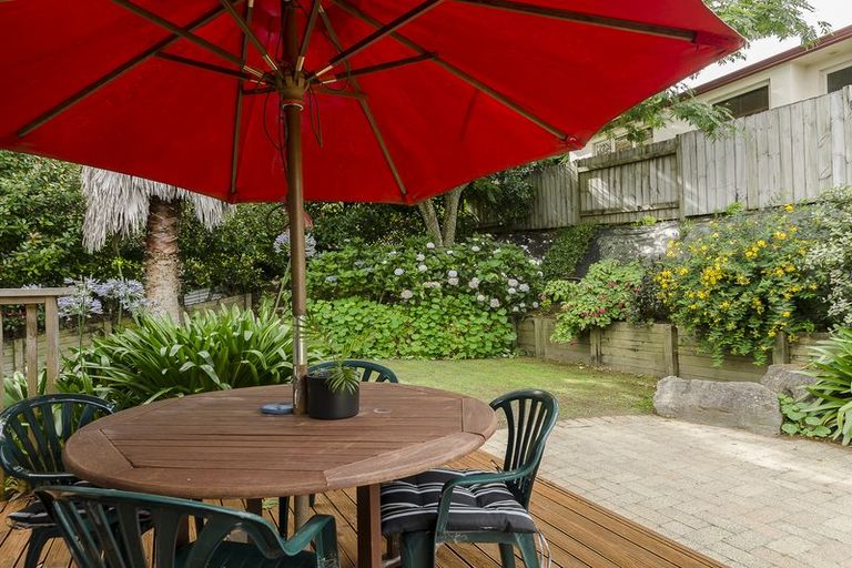 Photo of property in 48 Bell Common Close, Bethlehem, Tauranga, 3110