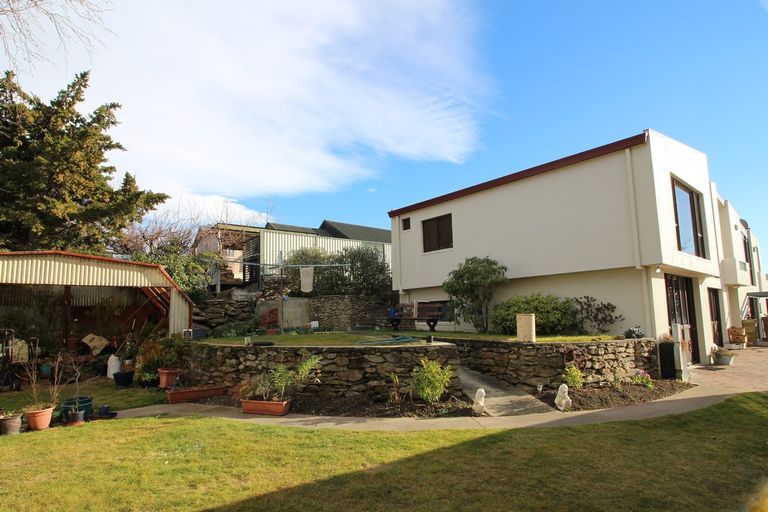 Photo of property in 33 Kamaka Crescent, Bridge Hill, Alexandra, 9320