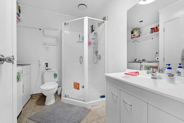 Photo of property in 82 Malaspina Place, Papatoetoe, Auckland, 2025