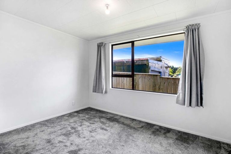 Photo of property in 24 Fergusson Street, Marton, 4710