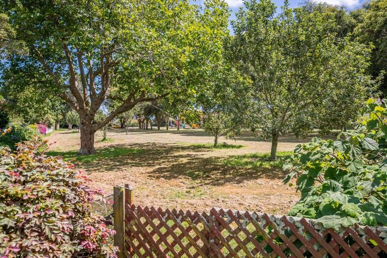 Photo of property in 99a Rimu Road, Raumati Beach, Paraparaumu, 5032