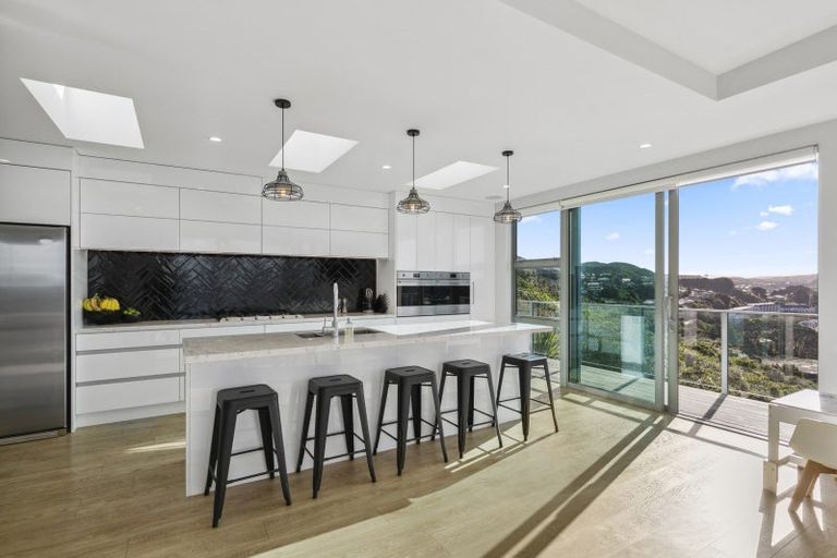 Photo of property in 8 Imran Terrace, Khandallah, Wellington, 6035